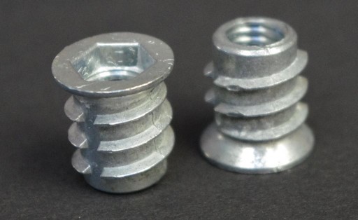 Mufa wkręcana z kołnierzem M6x10x15 mm, 100 szt.