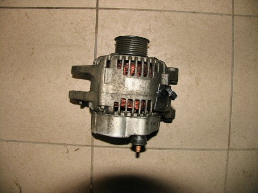 SORENTO 2.5 CRDI 170KM 06- ALTERNATOR 37300-4A300