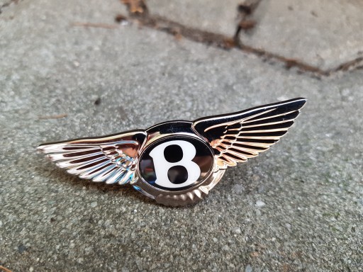 ZNACZEK BENTLEY W PODUSZKĘ ORYGINAŁ ORYGINALNY