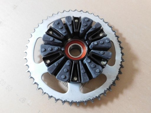 YAMAHA R1 RN22 09 резиновый задний привод колеса