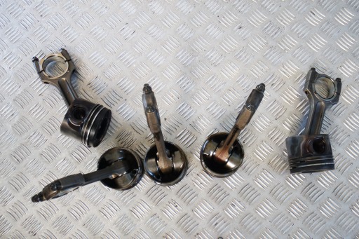 Поршень коленчатого вала BMW E60 LIFT 3.0 D 05-010