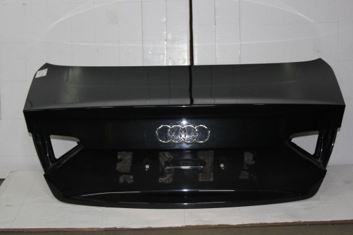 AUDI A5 S5 ЗАДНЯ ДВІРЦЯ