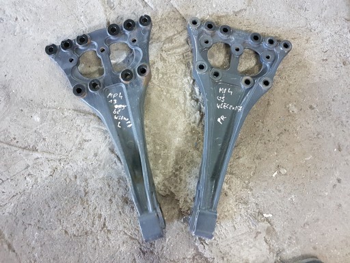 961 325 - ACTROS MP4 КРОНШТЕЙН КРІПЛЕННЯ СТАБІЛІЗАТОРА РАМИ