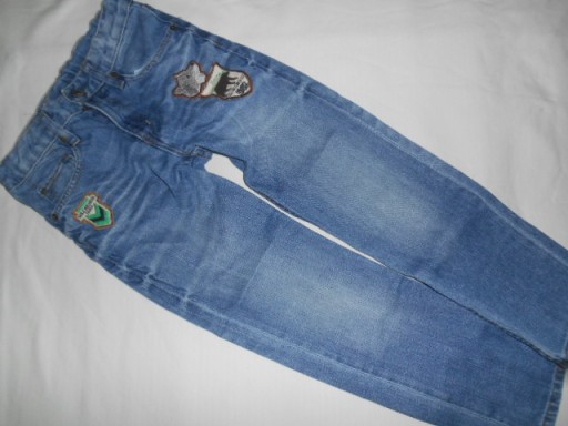 Zdjęcie oferty: H&M EXTRA SPODNIE JEANS NASZYWKI 122