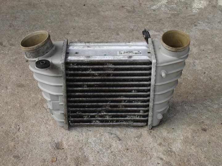 AUDI S3 8L TT 8N 1.8 TURBO 225KM INTERCOOLER LEFT 8L9145805G 8L9145805H photo 1 - milautoparts-fr.ukrlive.com