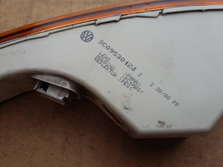 VW PASSAT B6 DIRECTION INDICATOR RIGHT 3C0953042J photo 2 - milautoparts-fr.ukrlive.com