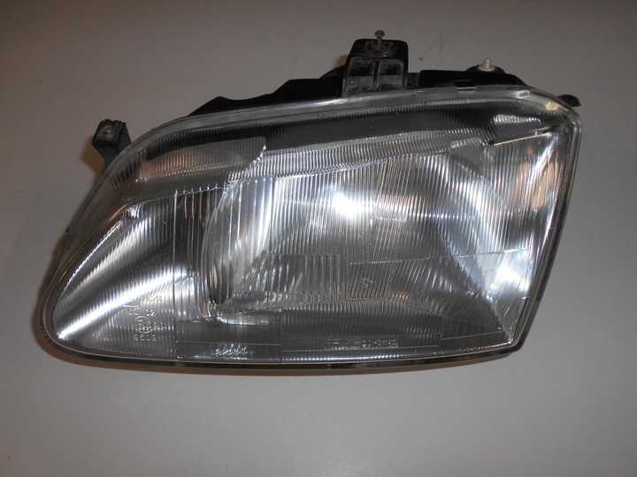 LAMP LEFT FRONT RENAULT SCENIC I photo 1 - milautoparts-fr.ukrlive.com