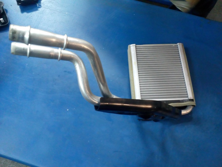 FORD FIESTA MK8 RADIATOR RADIATOR HEATER photo 1 - milautoparts-fr.ukrlive.com