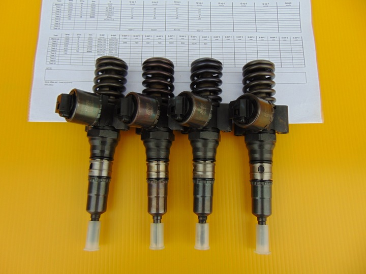 FUEL PUMP AND INJECTOR 2,0TDI 140KM 03G130073G + 0414720404 photo 3 - milautoparts-fr.ukrlive.com