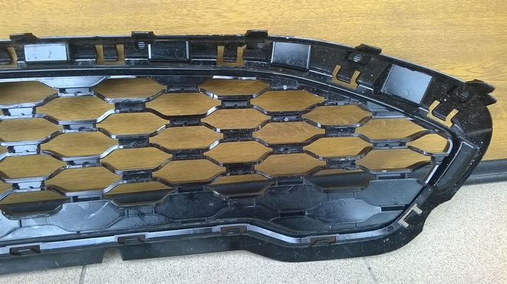 FORD FIESTA MK8 ST GRILLE RADIATOR GRILLE CENTRAL NEW CONDITION ORIGINAL photo 6 - milautoparts-fr.ukrlive.com