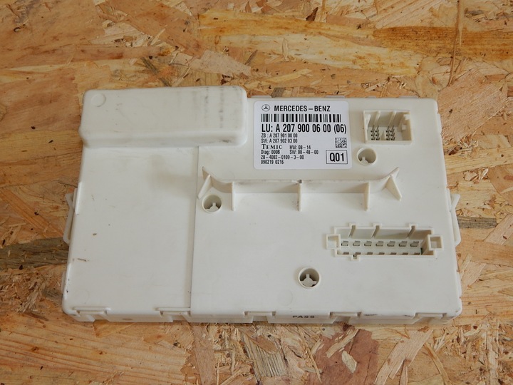 MERCEDES E W207 COUPE PANEL CONTROL A2079000600 photo 1 - milautoparts-fr.ukrlive.com