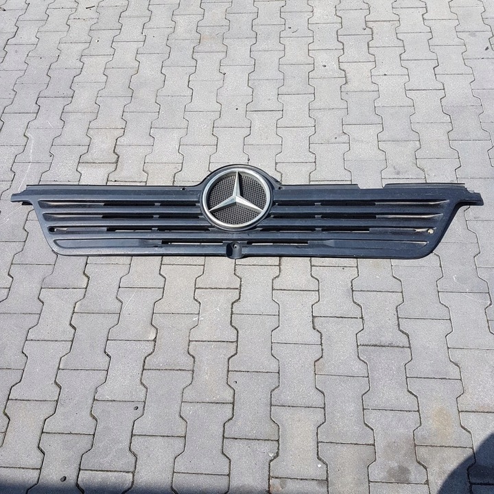 GRILLE MERCEDES ATEGO 815,817.818,917,1017,1217.. photo 1 - milautoparts-fr.ukrlive.com