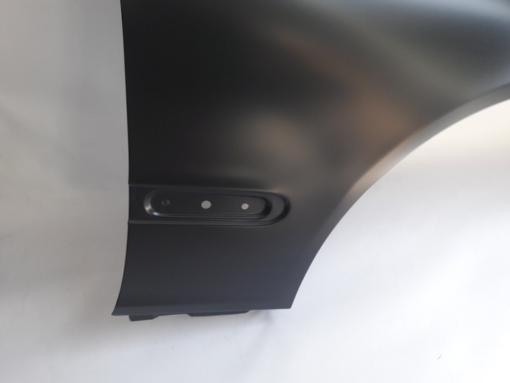 MERCEDES W203 C 00-07 WING FRONT RIGHT photo 2 - milautoparts-fr.ukrlive.com