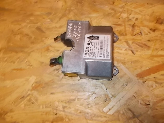 OPEL ZAFIRA B 1.6 16 V 2006 CONTROL UNIT MODULE AIRBAG photo 1 - milautoparts-fr.ukrlive.com