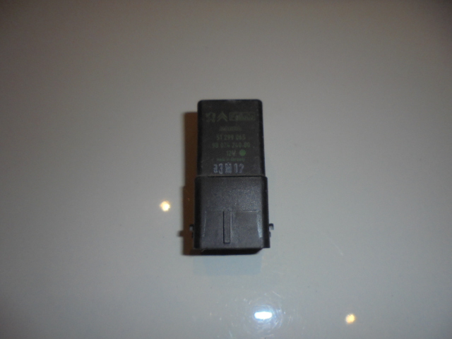 Citroen peugeot реле свечей 9802424080, Цена