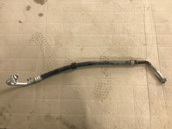 Патрубок кондиционера audi a4 b9 8w0816743k, Цена
