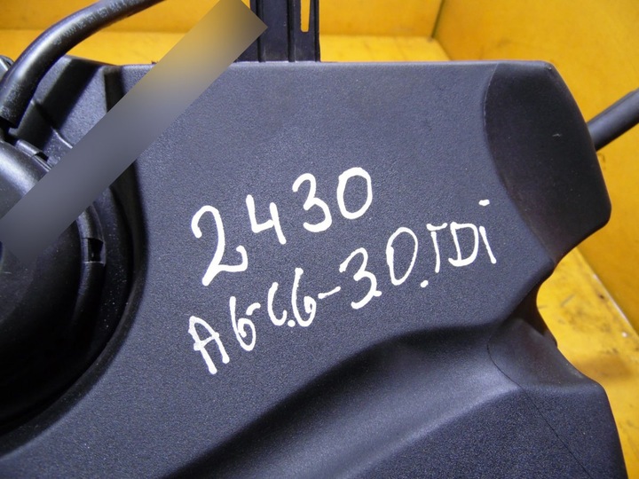 фото №9, Корпус фильтра воздуха a6 c6 3.0 tdi 059133835e