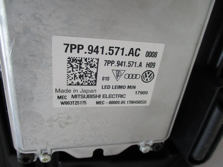 фото №7, Лампа права повний led vw touran 5ta нове англія