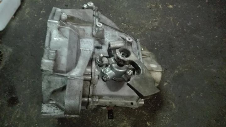 фото №7, Коробка передач 6 коробки передач vw passat b6 1.6 fsi touran hpb