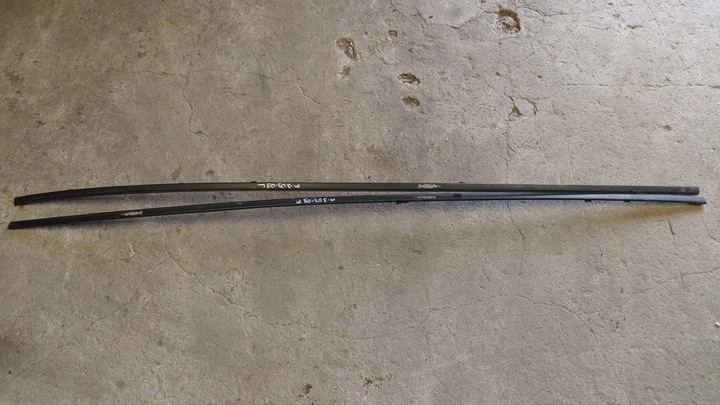 фото №1, Mazda 3 09-13 планка дахова