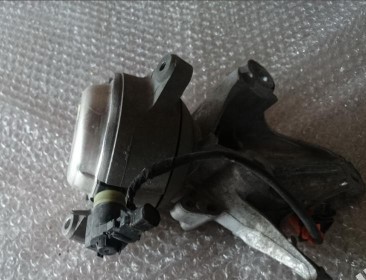 фото №1, Audi a8 s8 d4 2.0 tfsi подушка коробки 4h0399113e