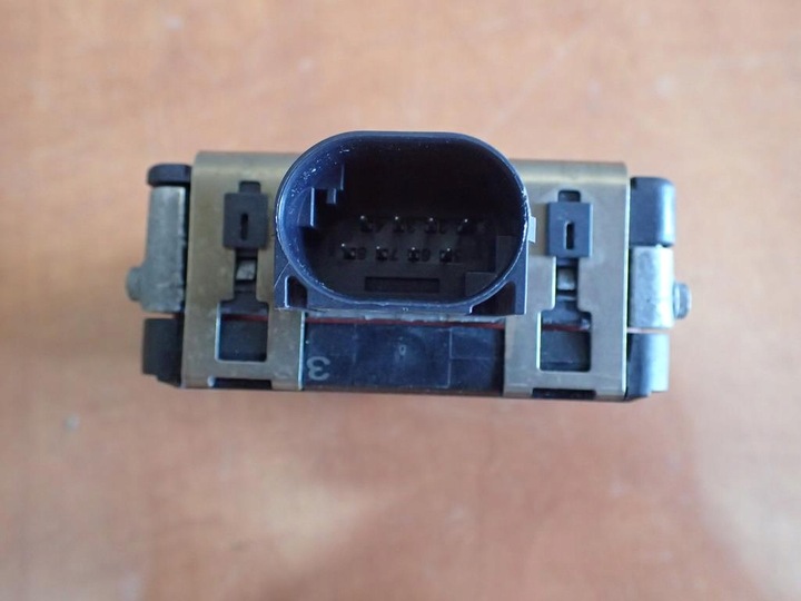 фото №4, Дистроник радар vw passat b8 3q0907561d