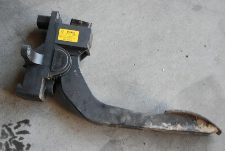 фото №1, Потенциометр педаль газа iveco daily 14- 0281002633