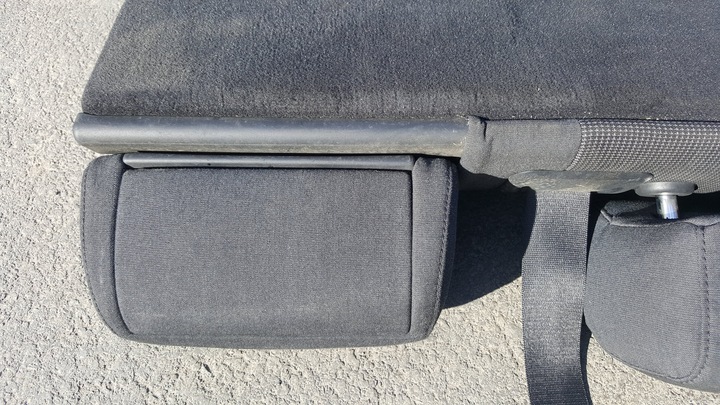 фото №8, Диван зад задняя подголовники bmw 5 e61 2004r. чёрный материал оригинальный номер