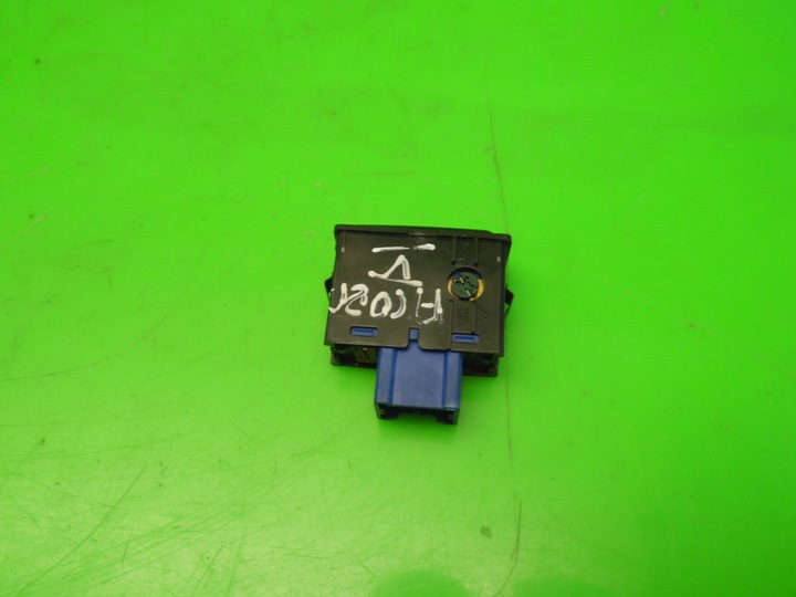 фото №11, Перемикач обігріву скла honda accord v купе 95-