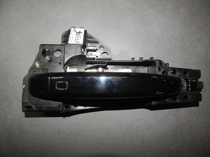AUDI A5 8T handle left rear part LY9B 8T0837885A