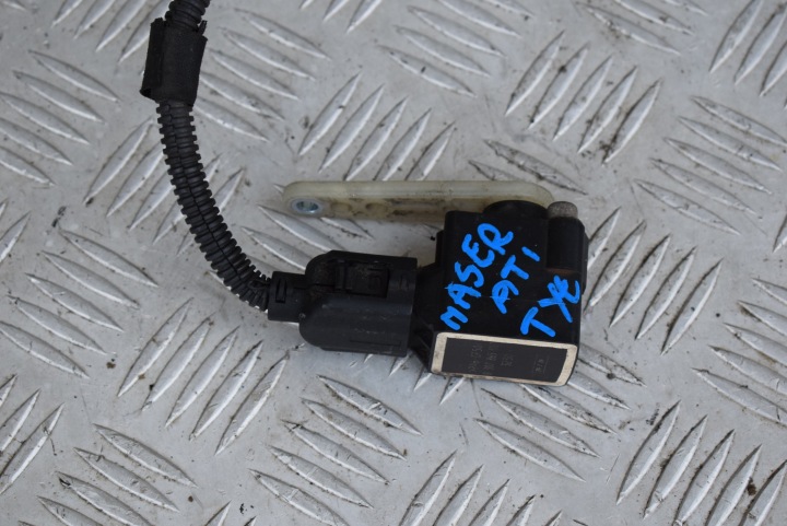 sensor POZIOMOWANIA of the lights MASERATI QUATTROPORTE