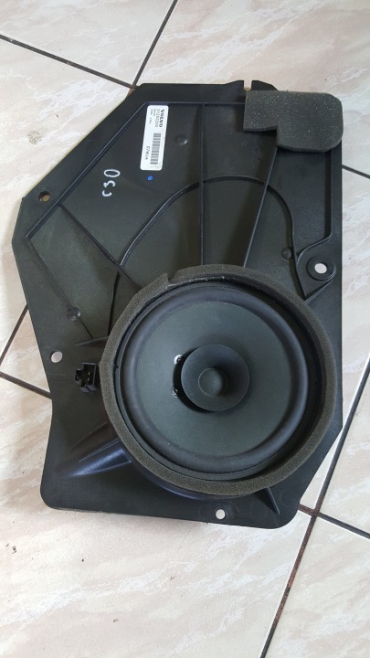 VOLVO C30 Originale Altoparlante Destra copertura GREMBIALINA SCATOLA 31252250 OE EU