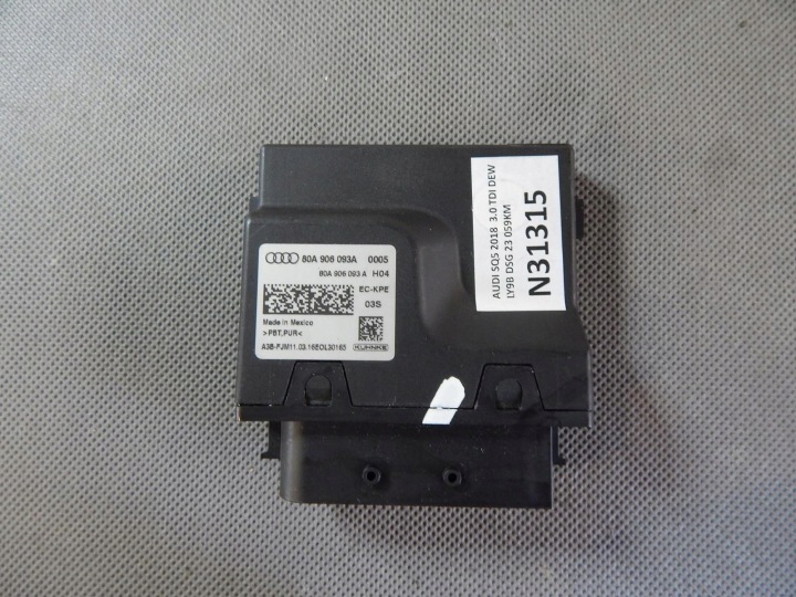 AUDI Q5 SQ5 II modul POMPY Paliva 80A906093A