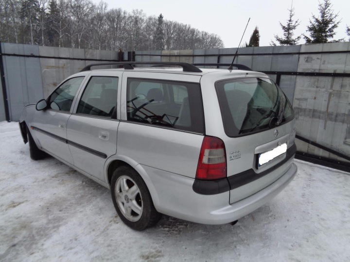 KOMPRESOR KLIMATIZAČNÍ OPEL VECTRA B 2.0 6