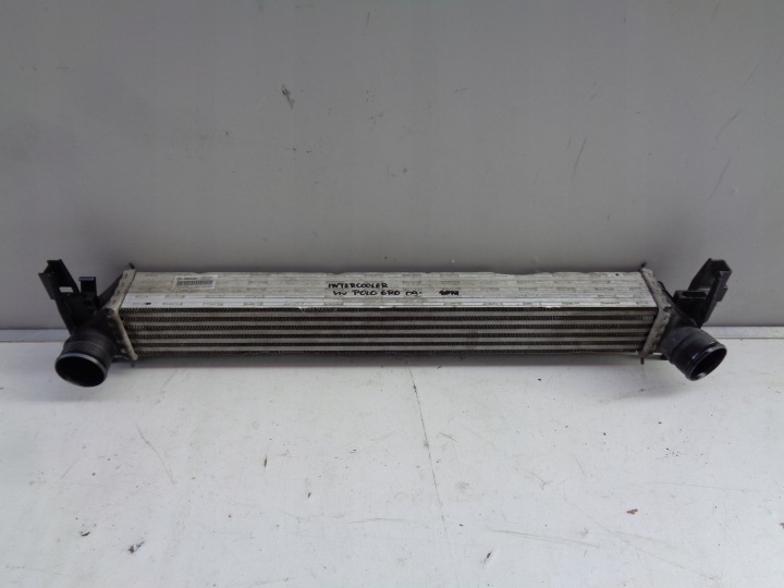 RADIATORE / RAFFREDDATORE RADIATORE INTERCOOLER VW POLO 6R0 09