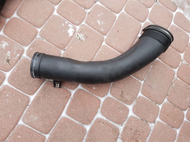 pipe hose wiring Opel Insignia OPC 13307192