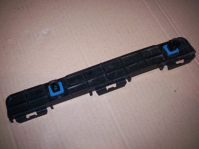 Купить Направляющая бампера lexus is250c '09-15 задняя