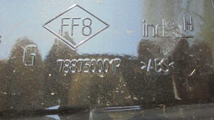 Wind молдинг ліва задня на крила 788750001r Оригінал