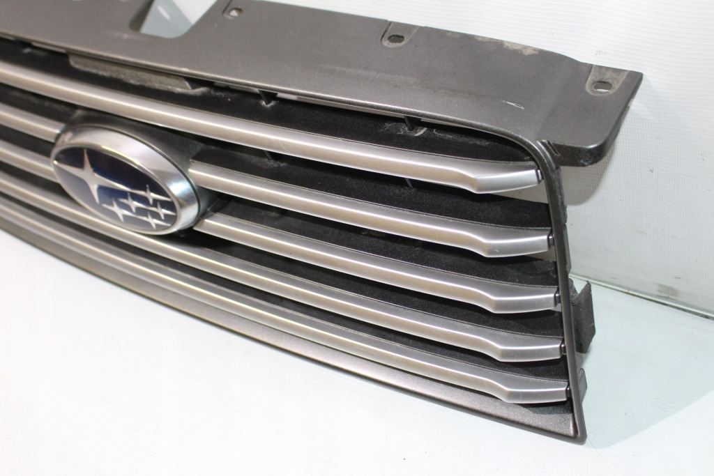 Решётка  решётка радиатора subaru forester 2 рестайлинг  05-08r в Украине