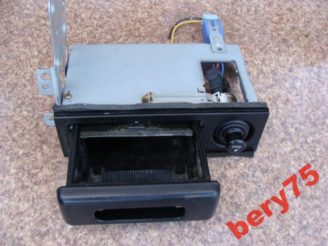 фото №1, Nissan x-trail 02r попільничка прикурювач