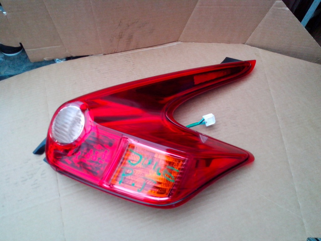 фото №1, Лампа задня задня права nissan juke