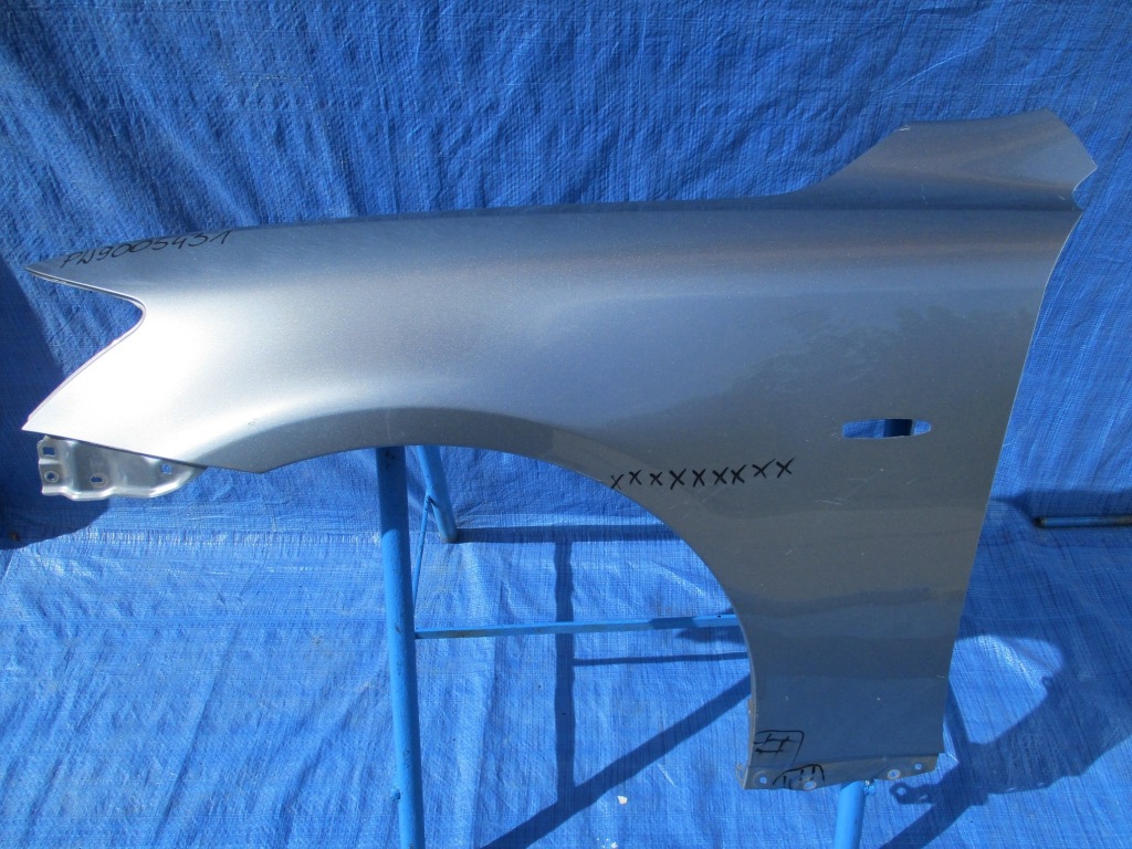 Купить Lexus is 220 250 крыло  передний левое