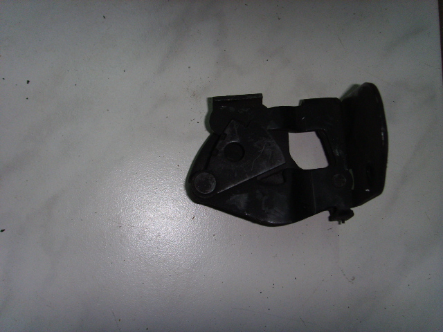 фото №1, Mercedes c w203 замок капот засувка