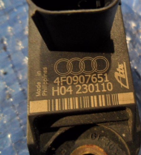 Купити Vw датчик прискорення 4f0907651 оригінал