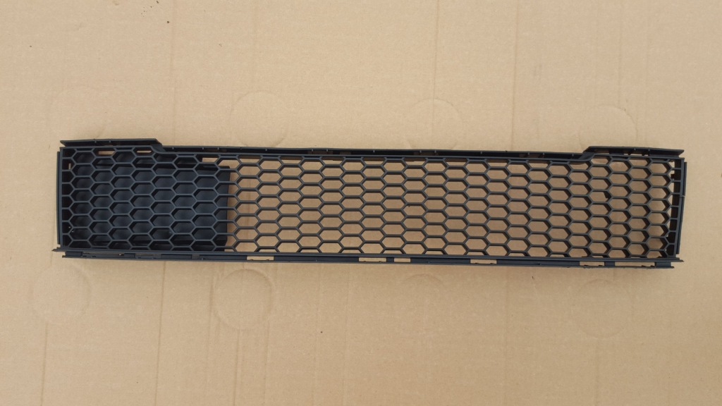 фото №1, Fiat 500 решітка бампер перед оригінал