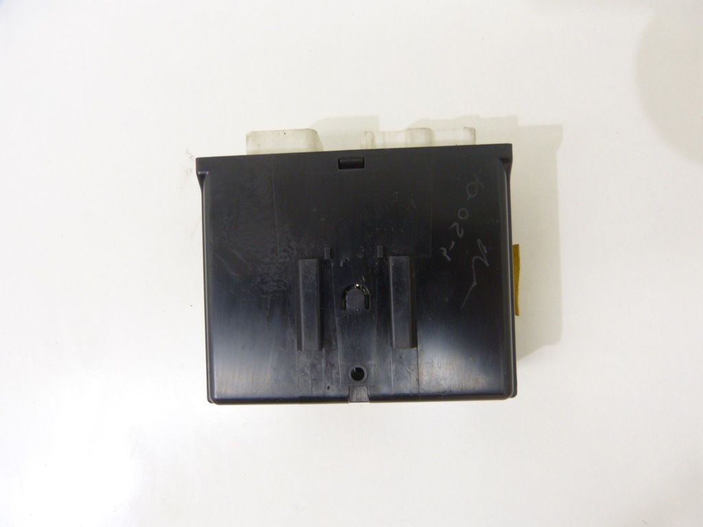 фото №5, Блок управления l813 e6t5247 7h- 3 mazda 6 1,8b