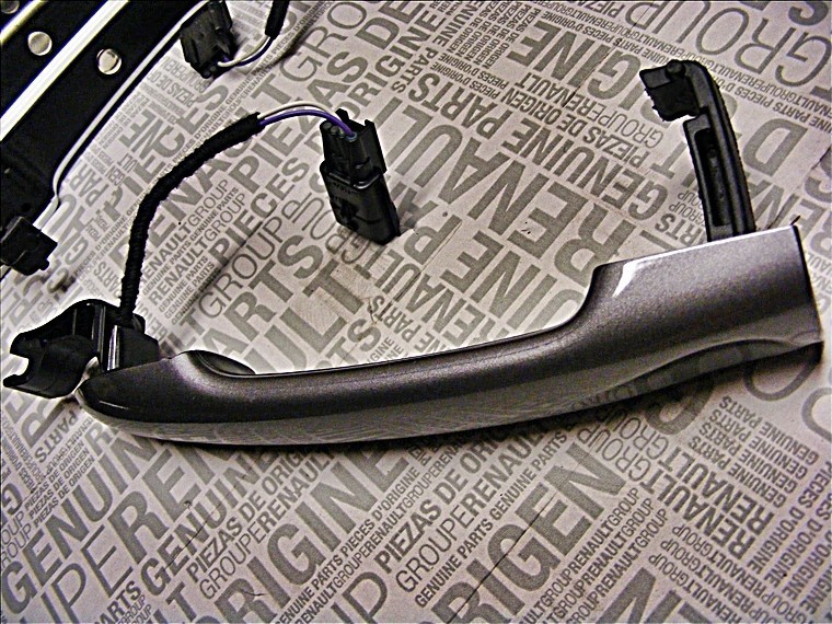 фото №3, Ручка zew.r fluence задняя правая ren 806b03847r