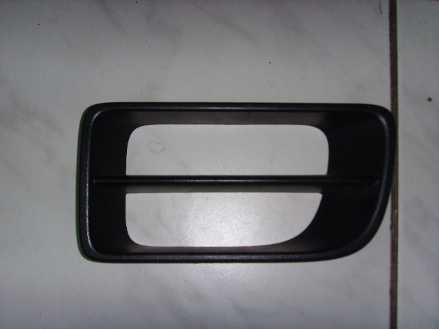 Купить Mercedes actros решётка w бампер левая