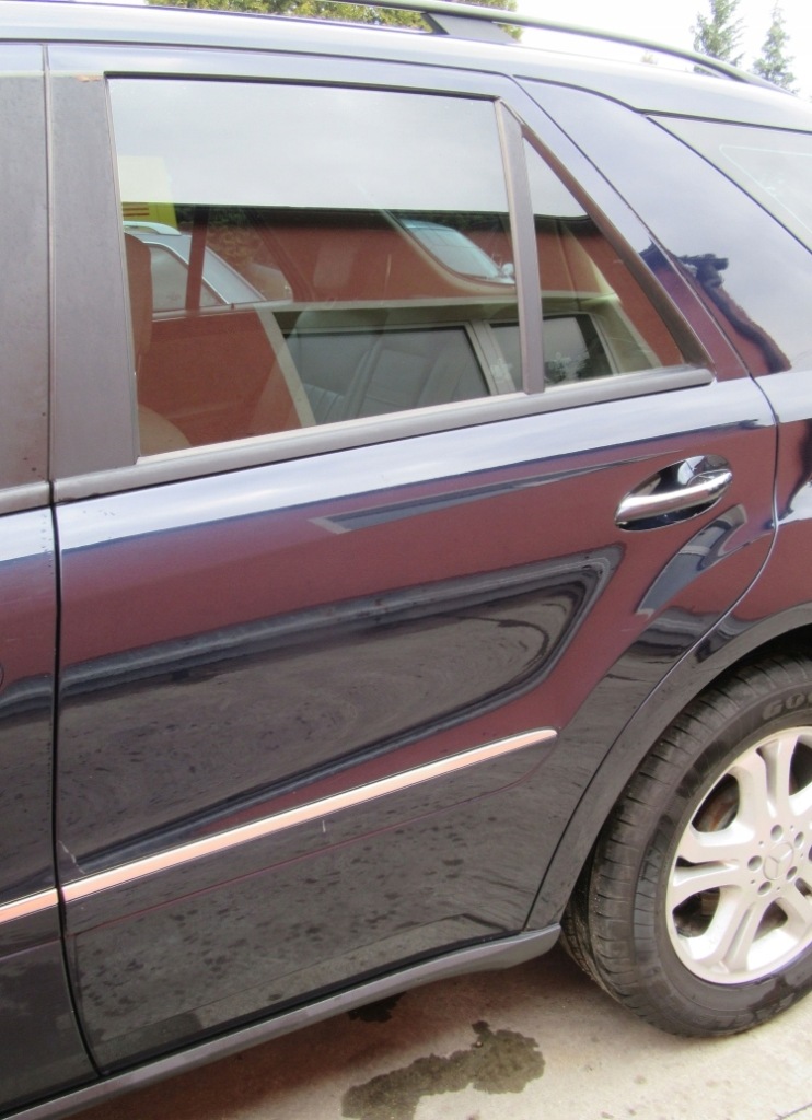 Двері ліва задні лівий задній mercedes ml w164 359 Ціна