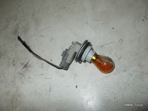 фото №1, Вкладыш цоколь поворота перед laguna ii